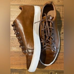 100% Leather Sneakers